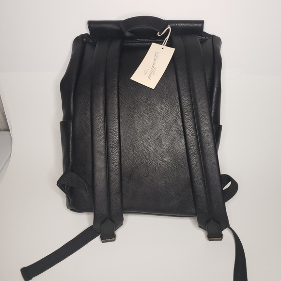 Flap Closure Backpack Black Vegan Leather - Picture 5 of 5
